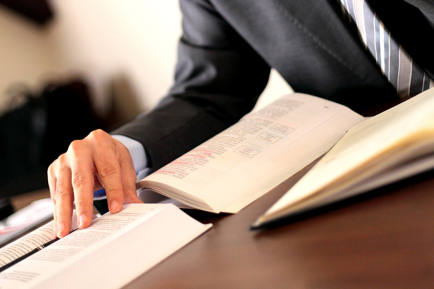 КОММЕРЧЕСКИЕ СПОРЫ <br>